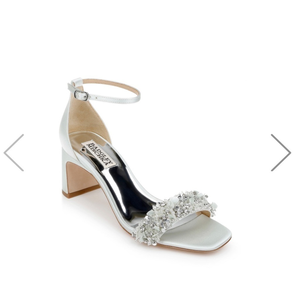 BADGLEY MISCHKA HARRIET OPEN TOE BLOCK SANDAL SIZE 8 MEDIUM NEW NO BOX